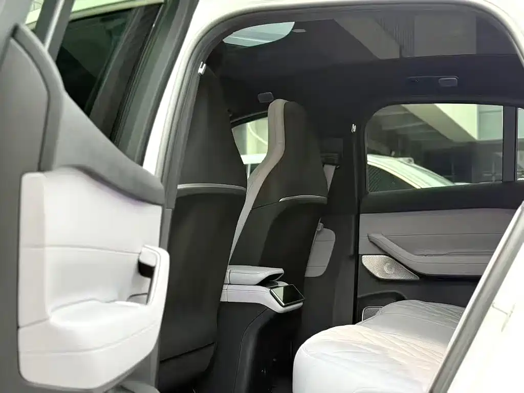 NIO EC6 — миниатюра 7