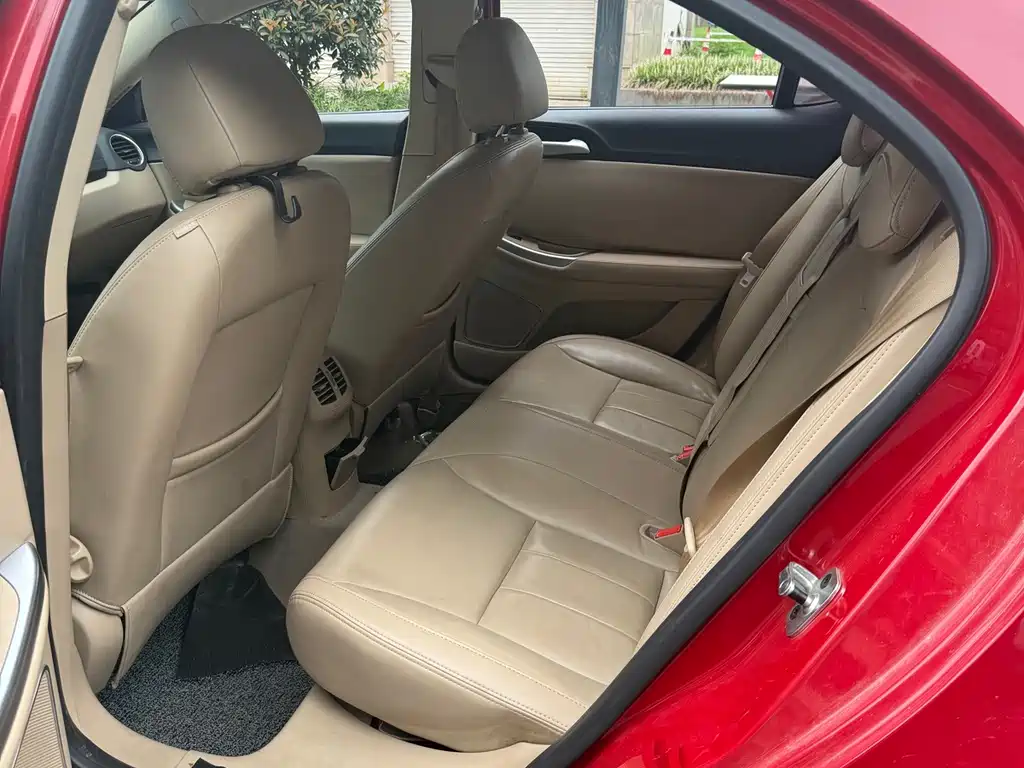 Roewe 550 — миниатюра 9
