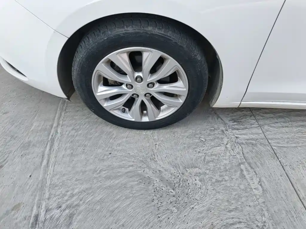 Buick Excelle — миниатюра 23