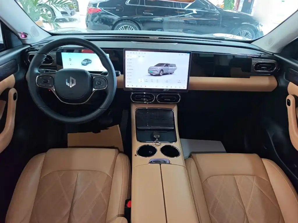 Leapmotor Leapmotor C11 — миниатюра 10