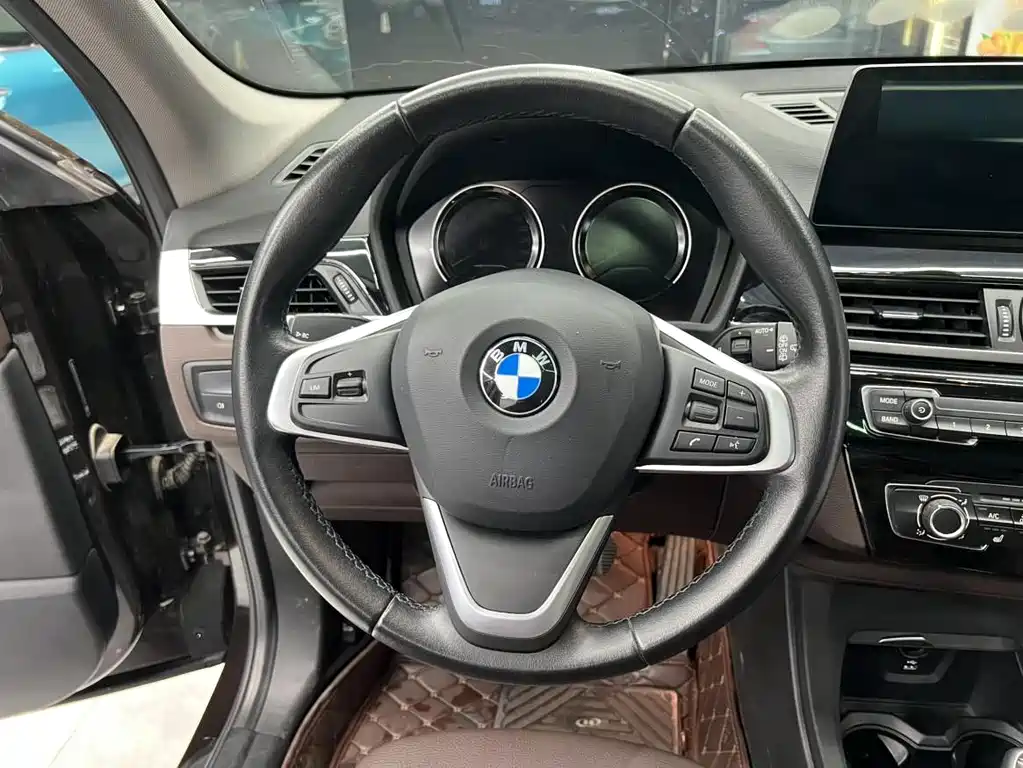 BMW X1 — миниатюра 13