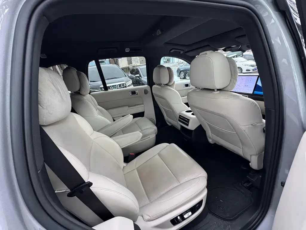 Li Auto Li L8 — миниатюра 12