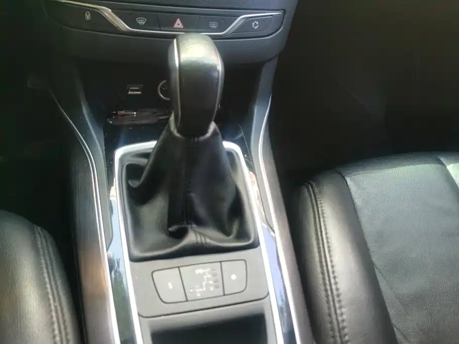 Peugeot 408 — миниатюра 16