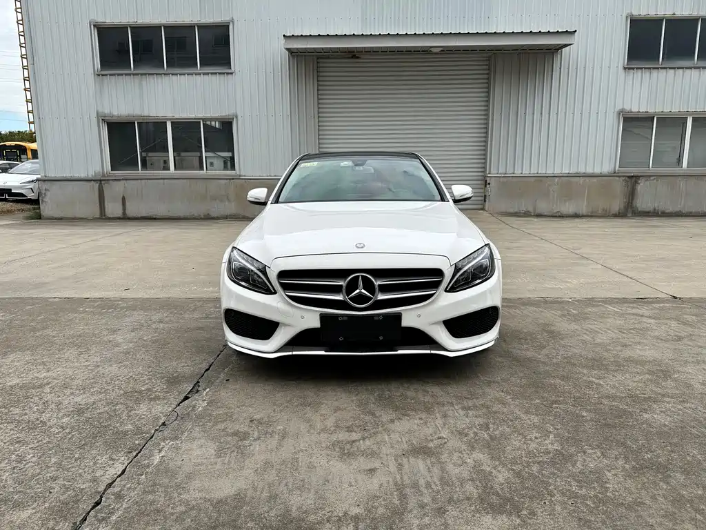 Mercedes-Benz C-Class — миниатюра 2