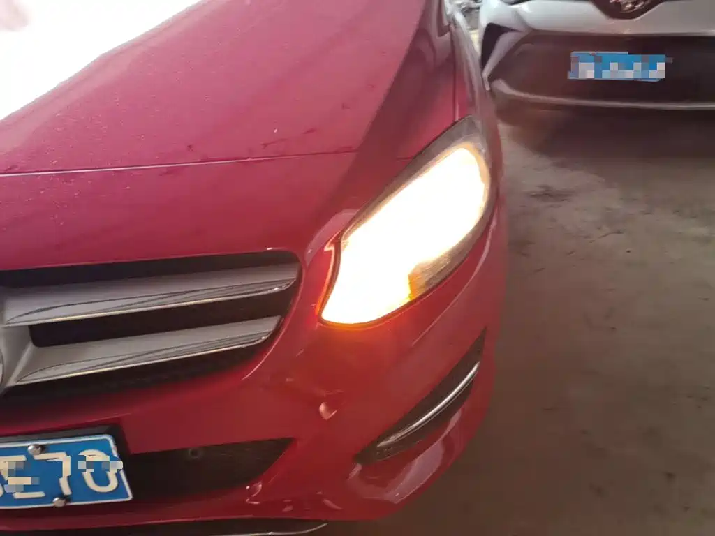 Mercedes-Benz B-Class — миниатюра 18
