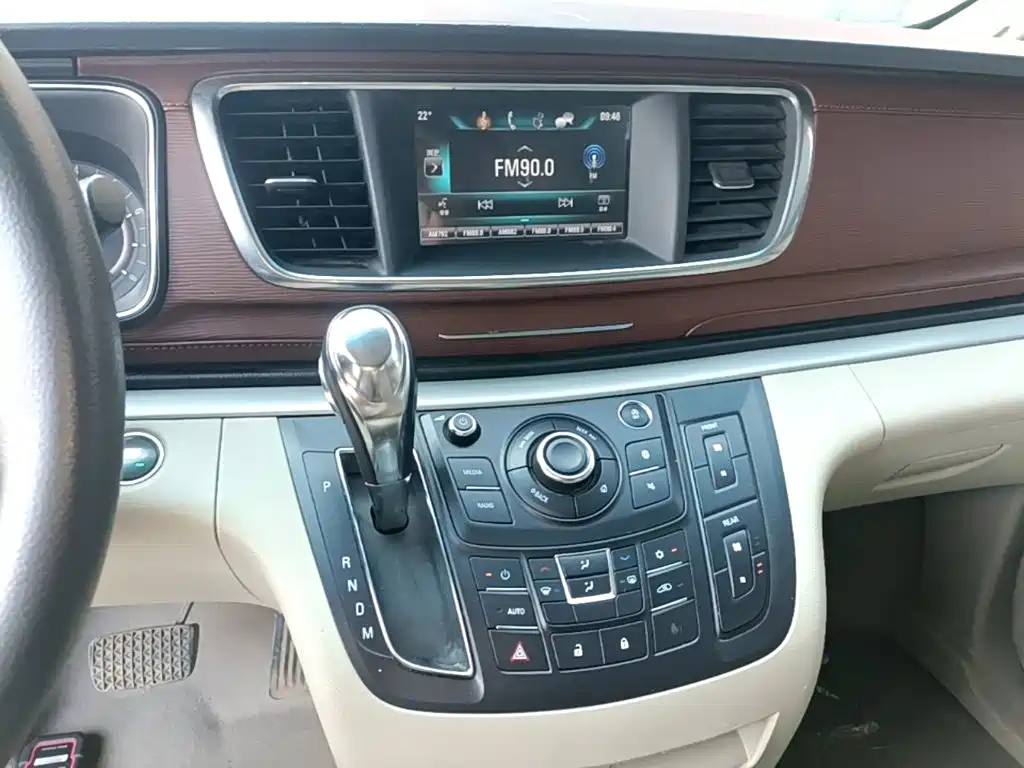 Buick GL8 — миниатюра 13