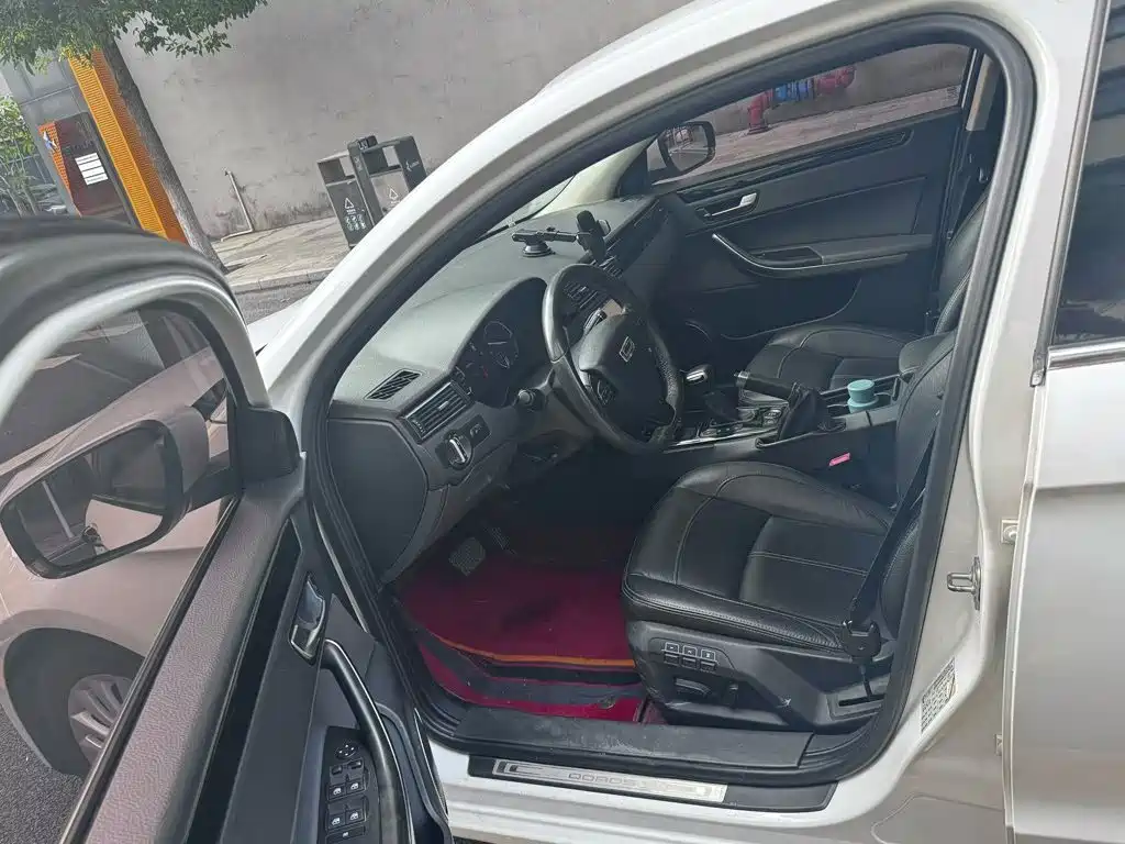 Qoros Qoros 3 — миниатюра 4
