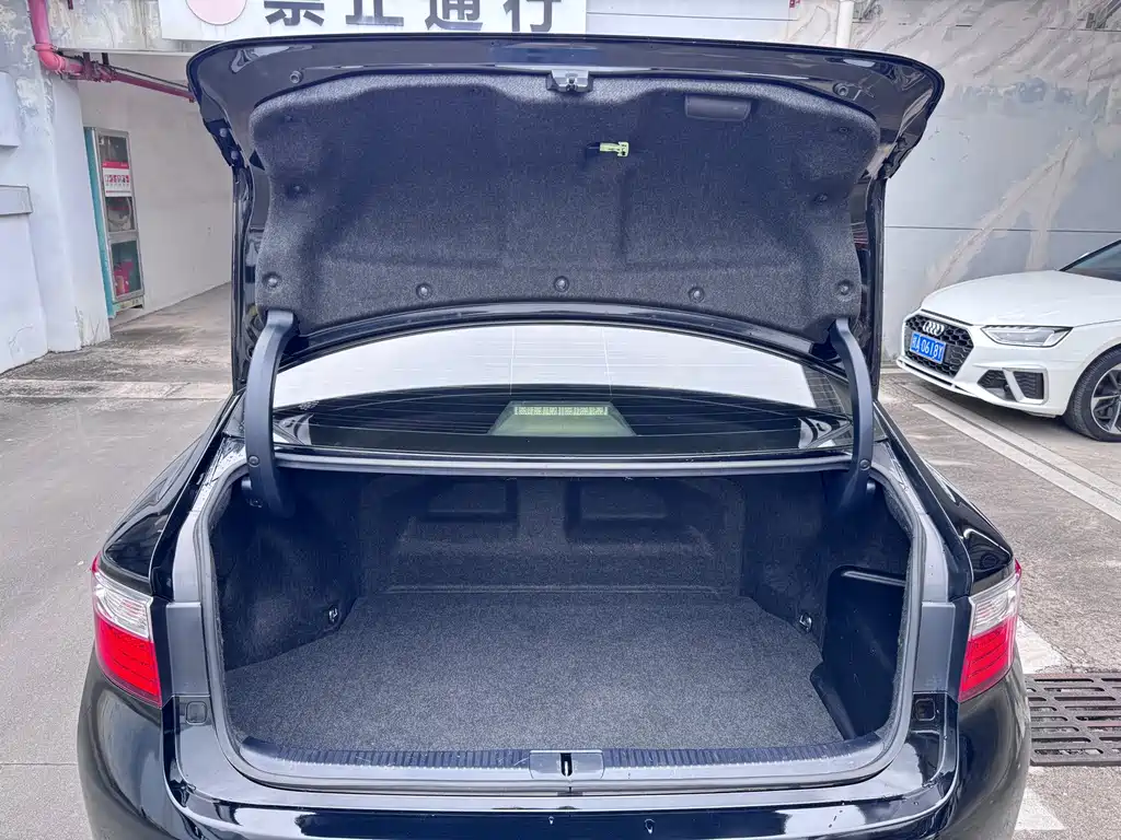 Lexus ES — миниатюра 22