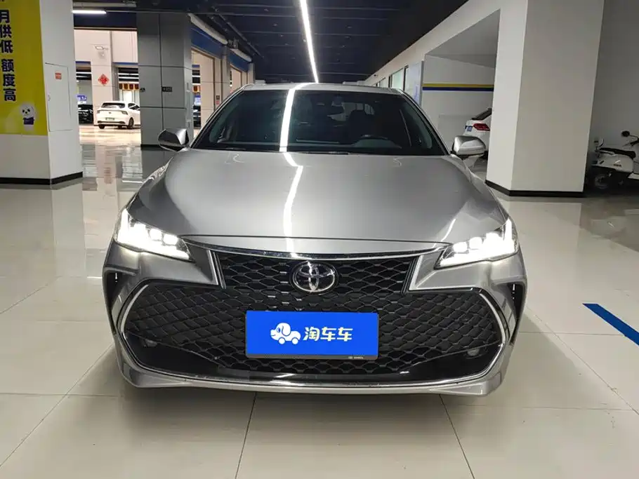 Toyota Avalon — миниатюра 2