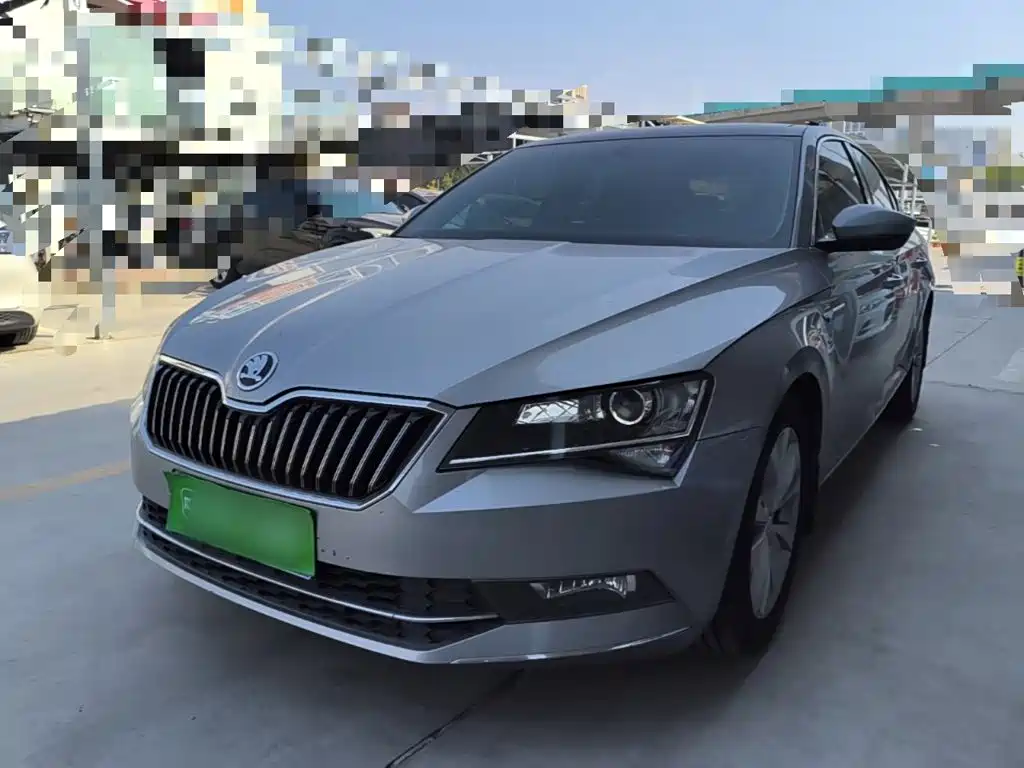 Skoda Superb — миниатюра 2