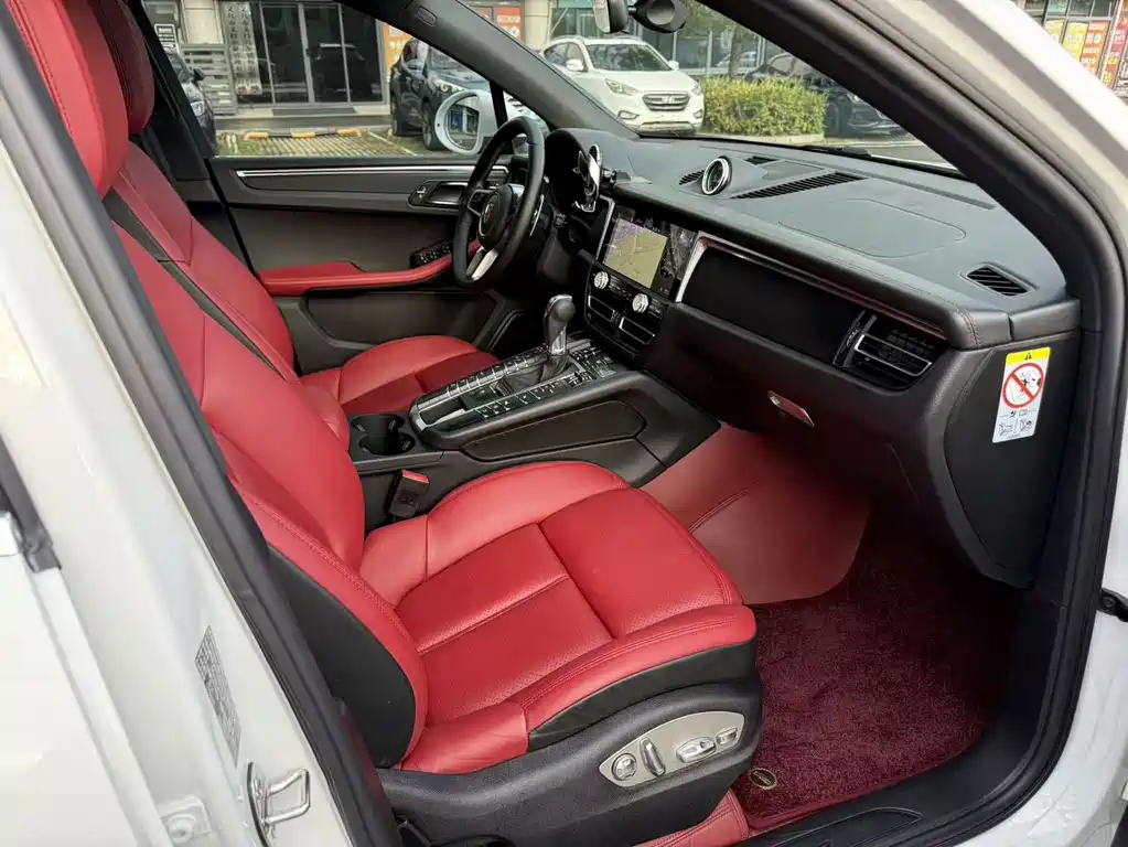 Porsche Macan — миниатюра 14