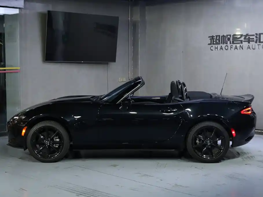 Mazda MX-5 — миниатюра 6