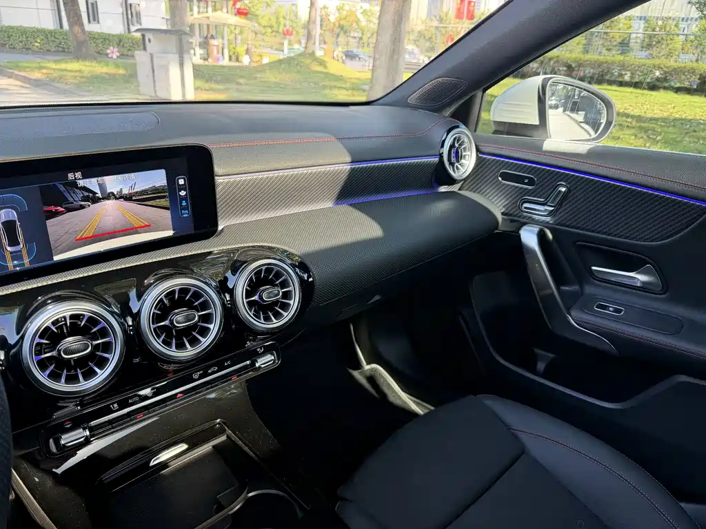 Mercedes-Benz A-Class — миниатюра 16