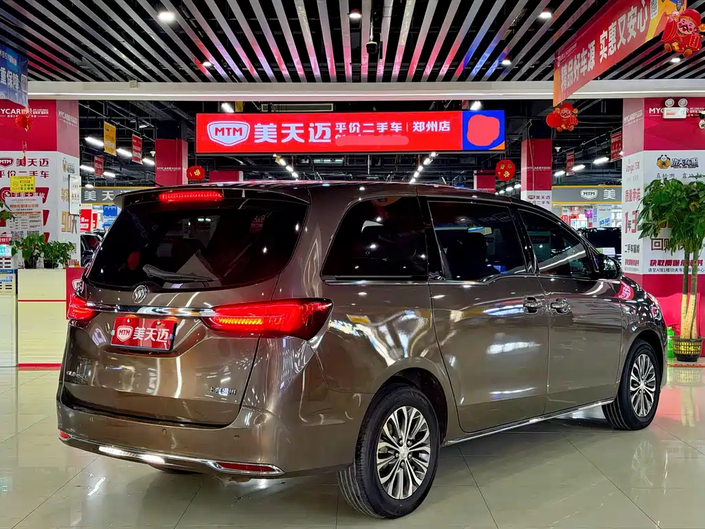 Buick GL8 — миниатюра 4