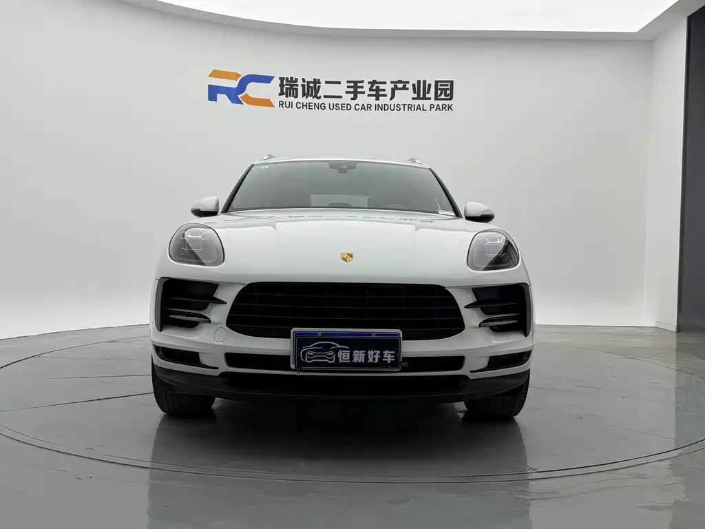 Porsche Macan — миниатюра 5