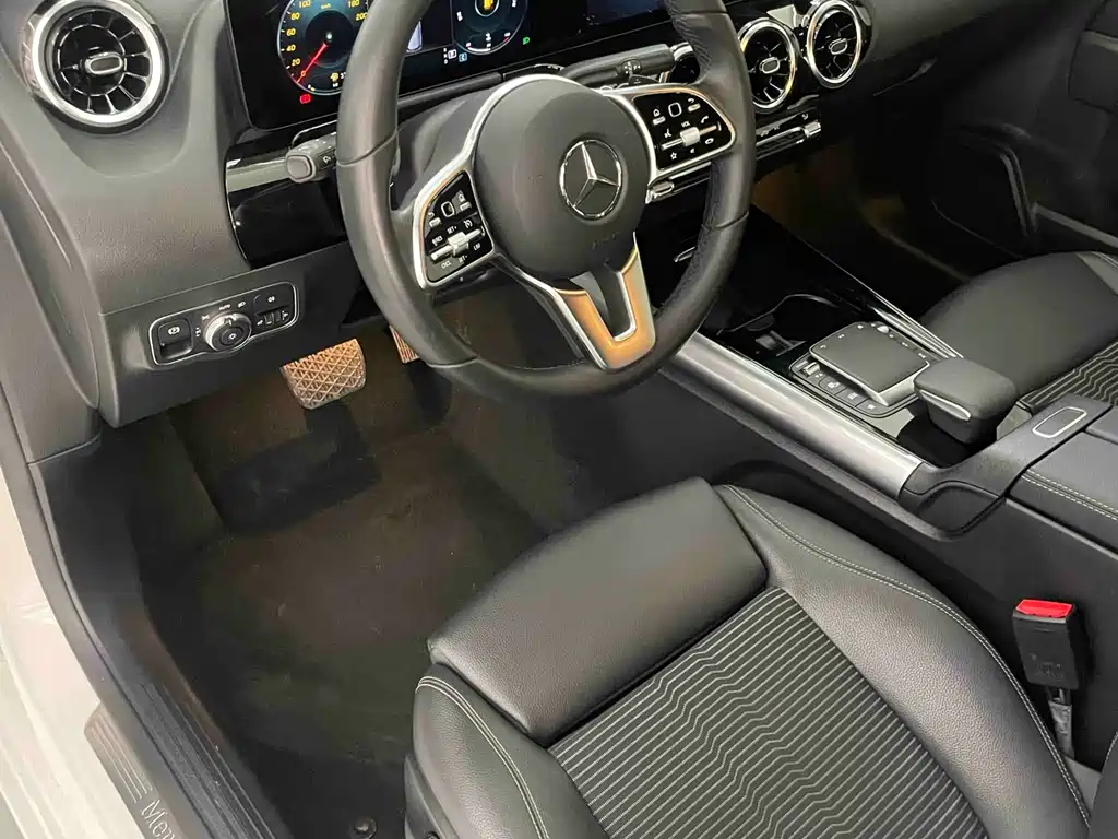 MERCEDES-BENZ B CLASS