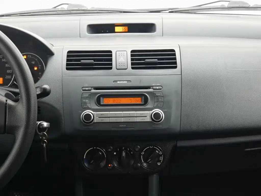 Suzuki Swift — миниатюра 12