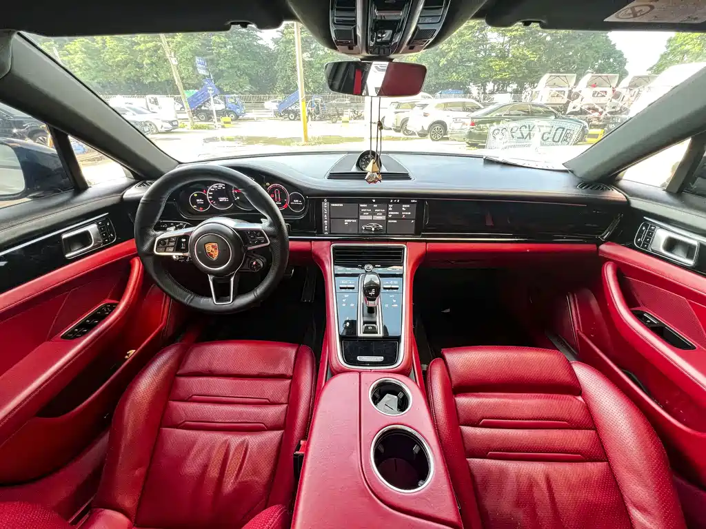 Porsche Panamera — миниатюра 8