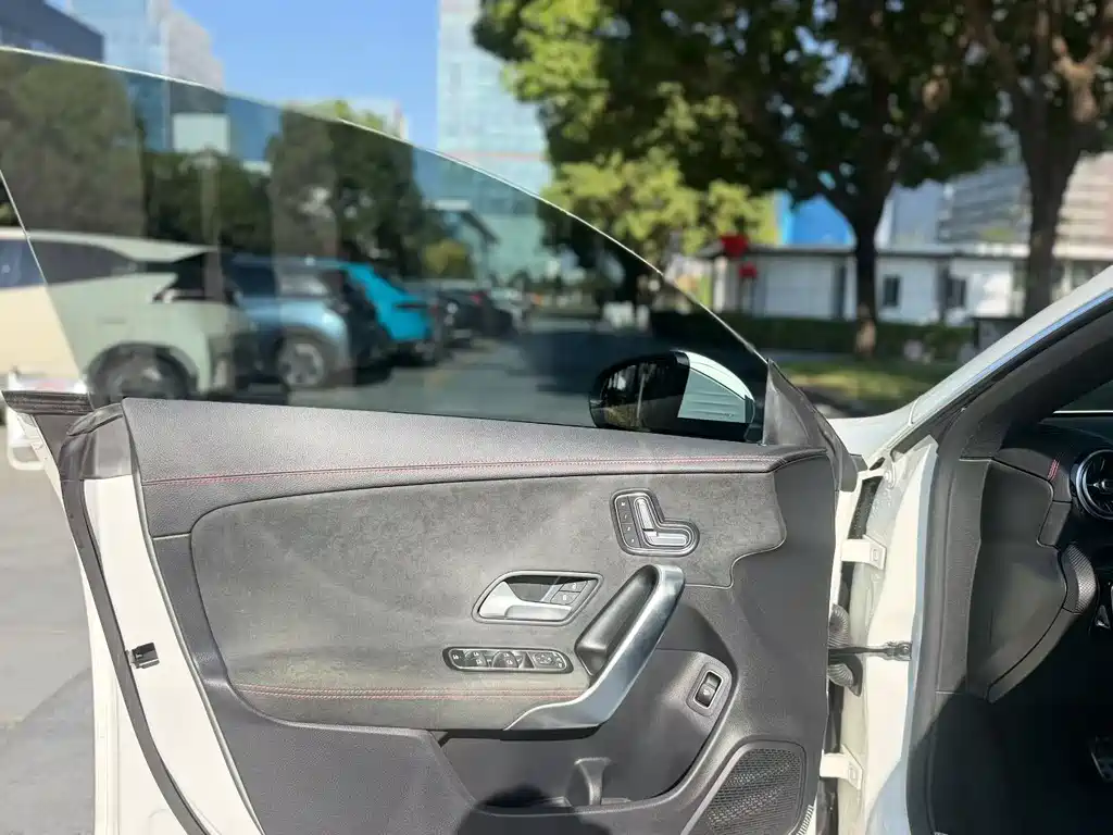 Mercedes-Benz CLA (Import) — миниатюра 7