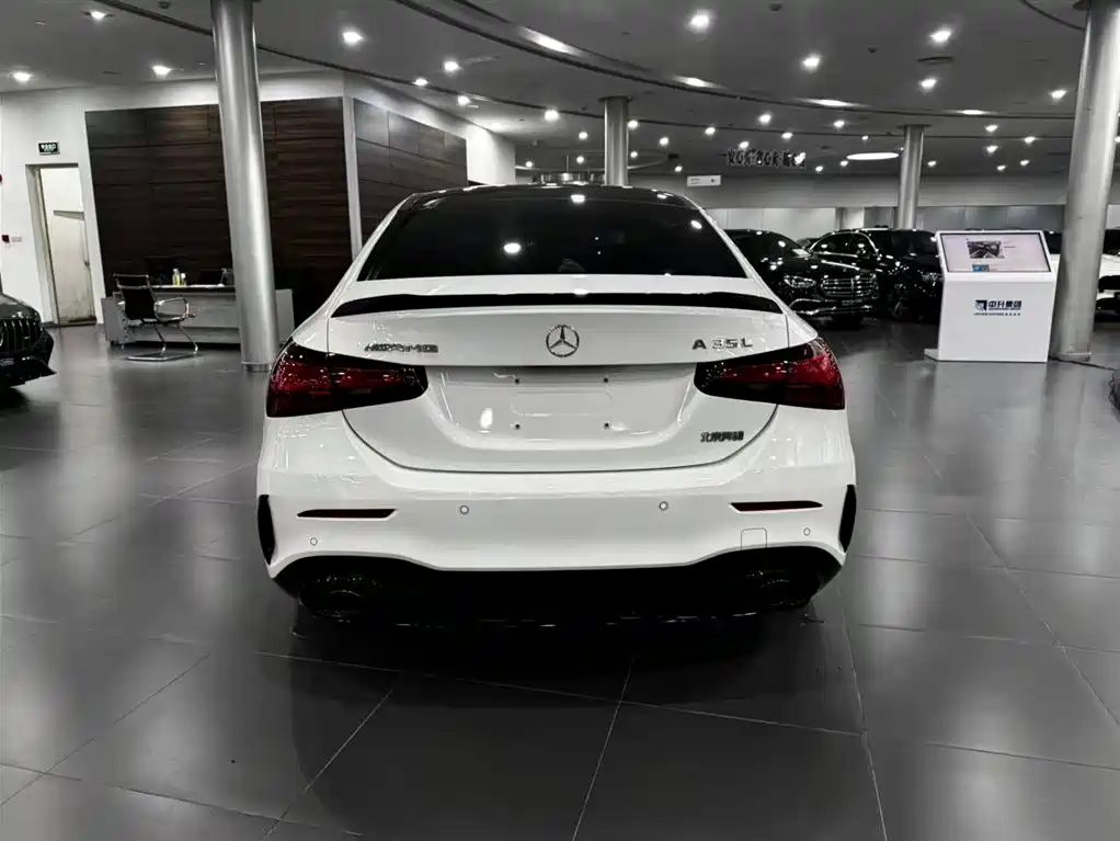 Mercedes-Benz A-Class AMG — миниатюра 4