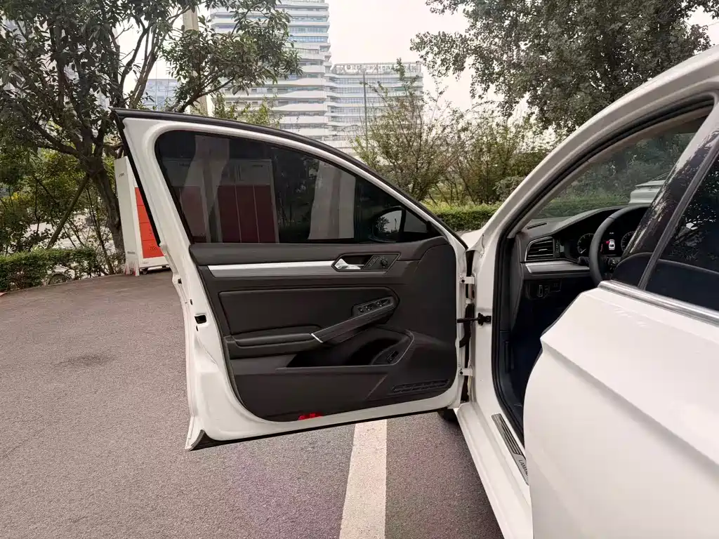 Volkswagen Lamando — миниатюра 13