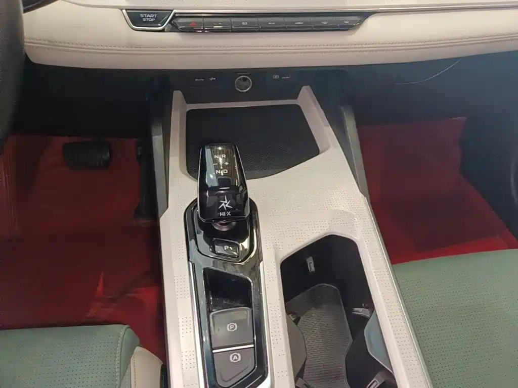 Geely L HiP — миниатюра 14