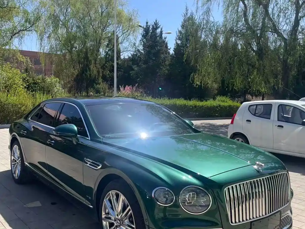 Bentley Flying Spur — миниатюра 5