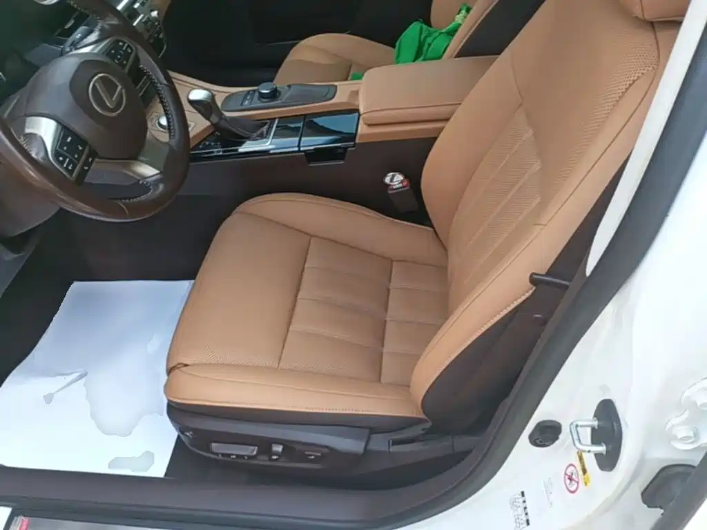 Lexus ES — миниатюра 15