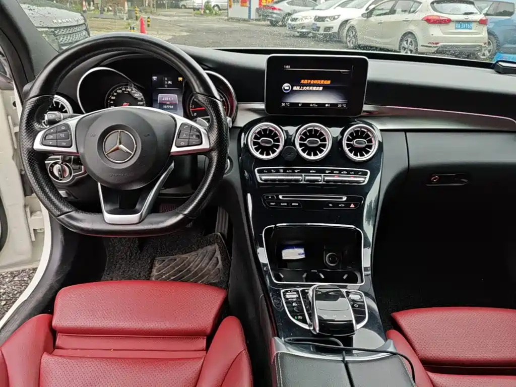 Mercedes-Benz C-Class — миниатюра 10