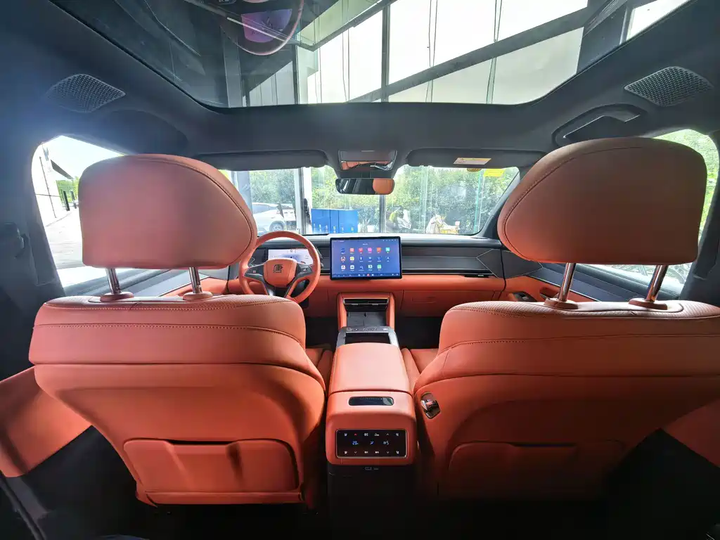 BYD Дон Л. — миниатюра 11