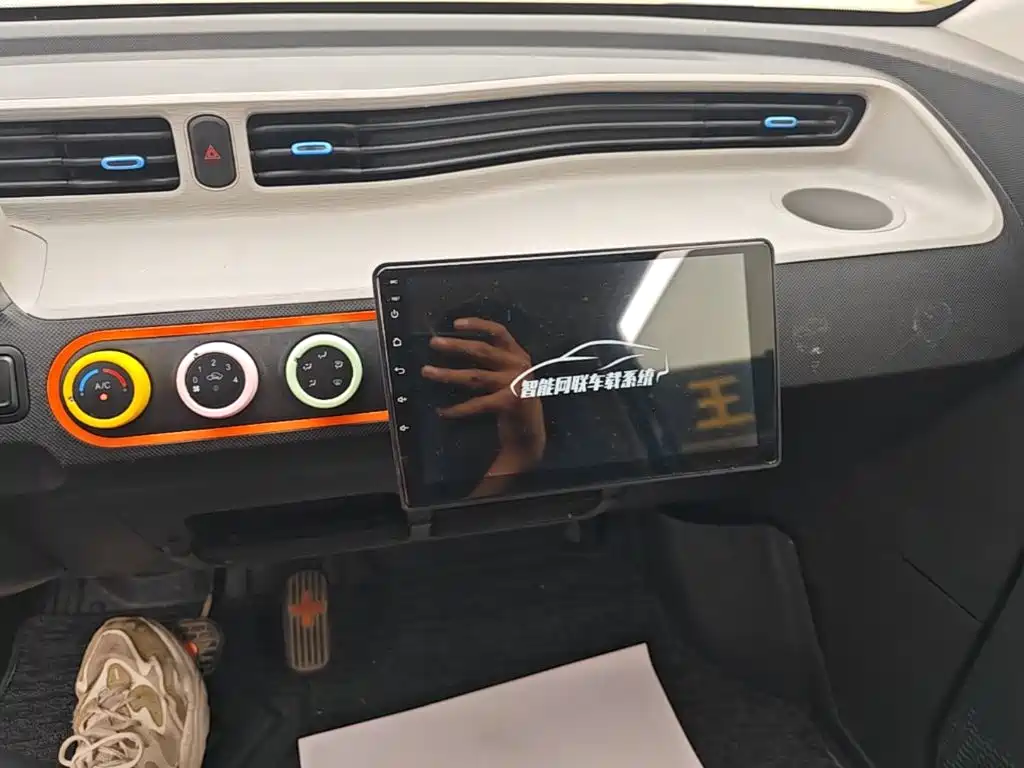 Wuling MINIEV — миниатюра 13