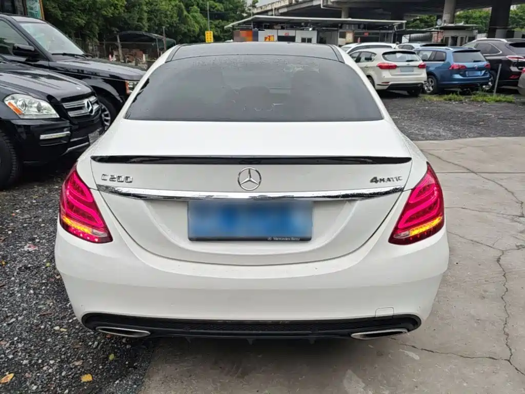 Mercedes-Benz C-Class — миниатюра 6