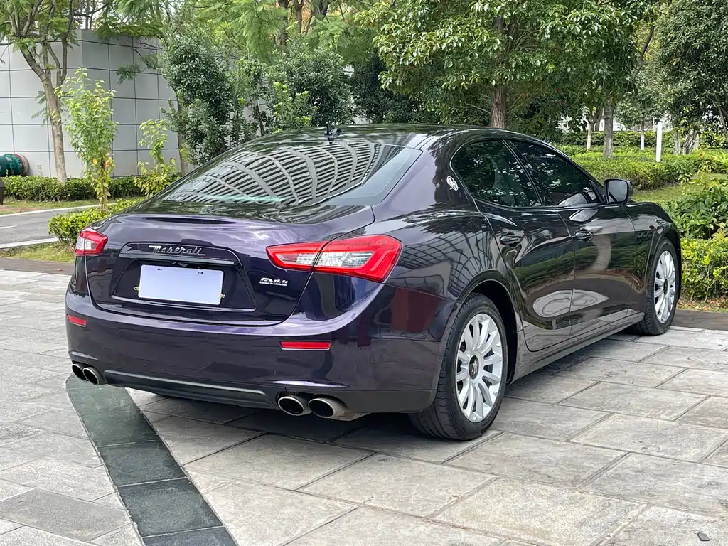 MASERATI GHIBLI