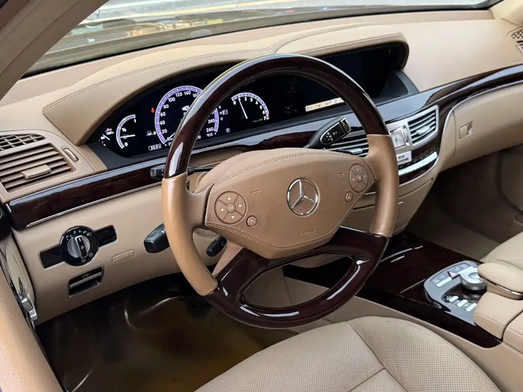 Mercedes-Benz S-Class — миниатюра 20