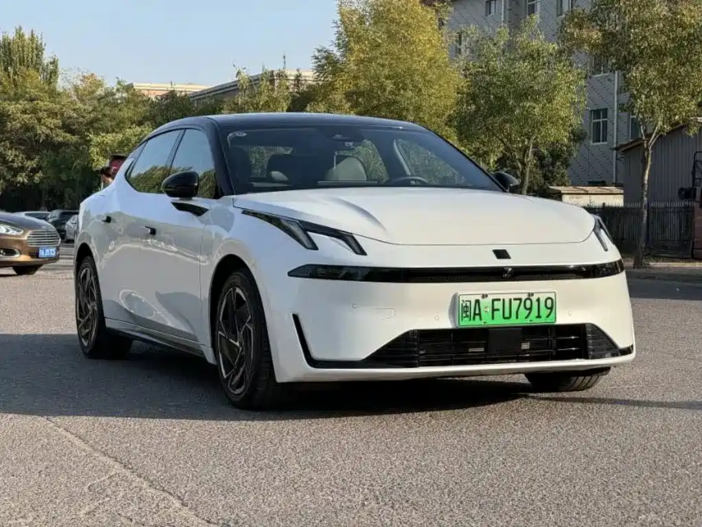 Lynk & Co 07 EM-P — миниатюра 3