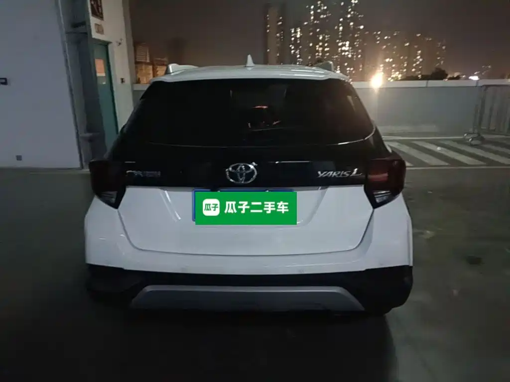 Toyota Yaris L — миниатюра 3