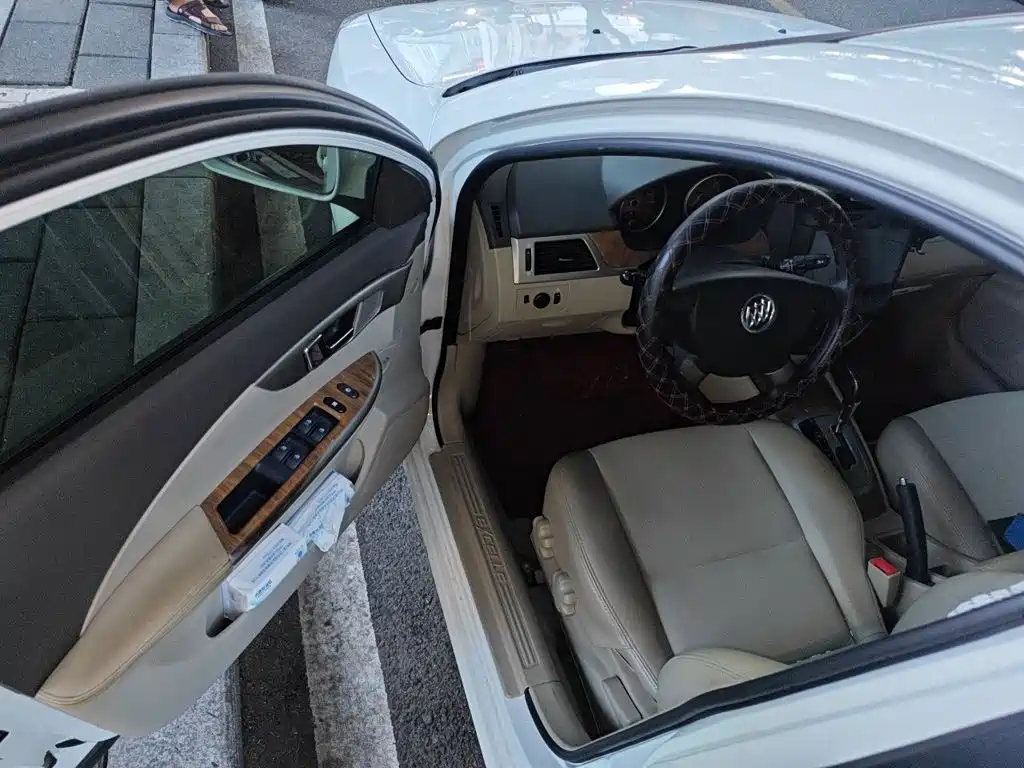 Buick Excelle — миниатюра 12