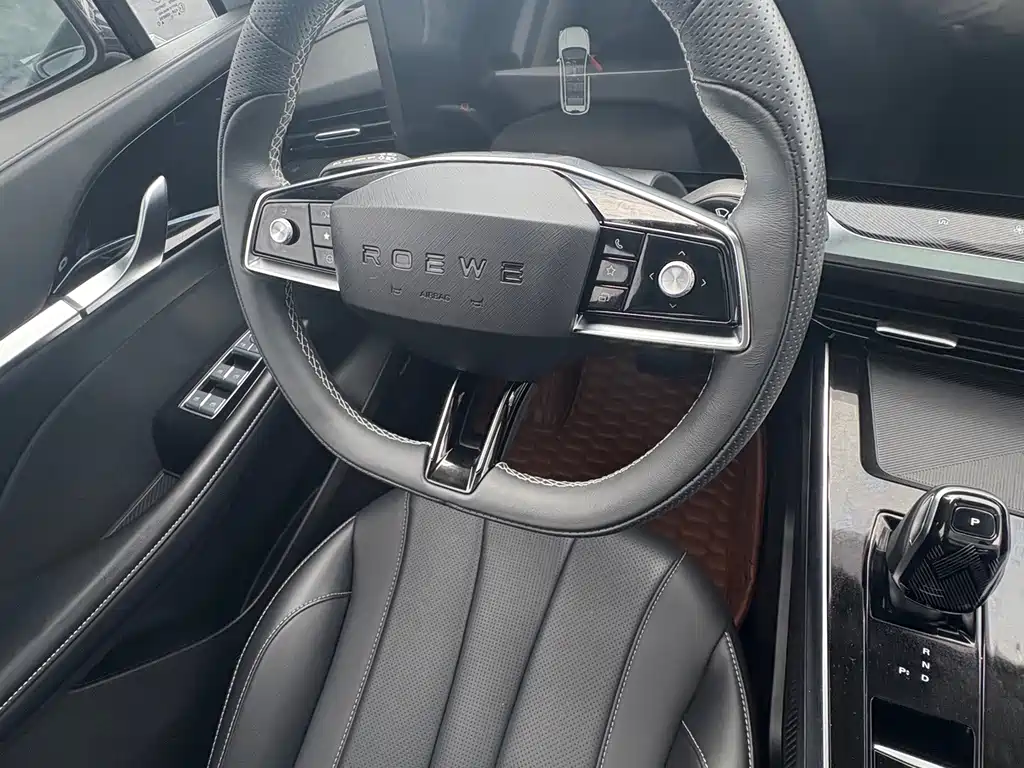 Roewe RX5 MAX — миниатюра 9