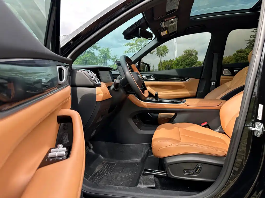 Geely Boyue L — миниатюра 7
