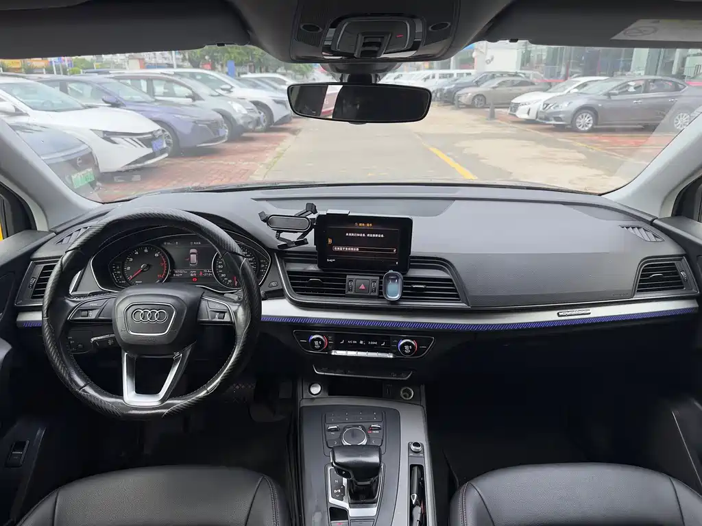 Audi Q5L 2018 40 TFSI V