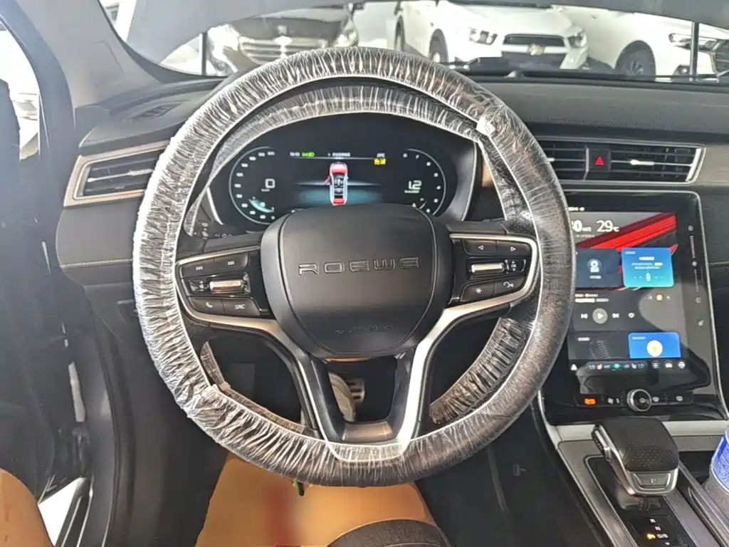Roewe RX5 — миниатюра 11