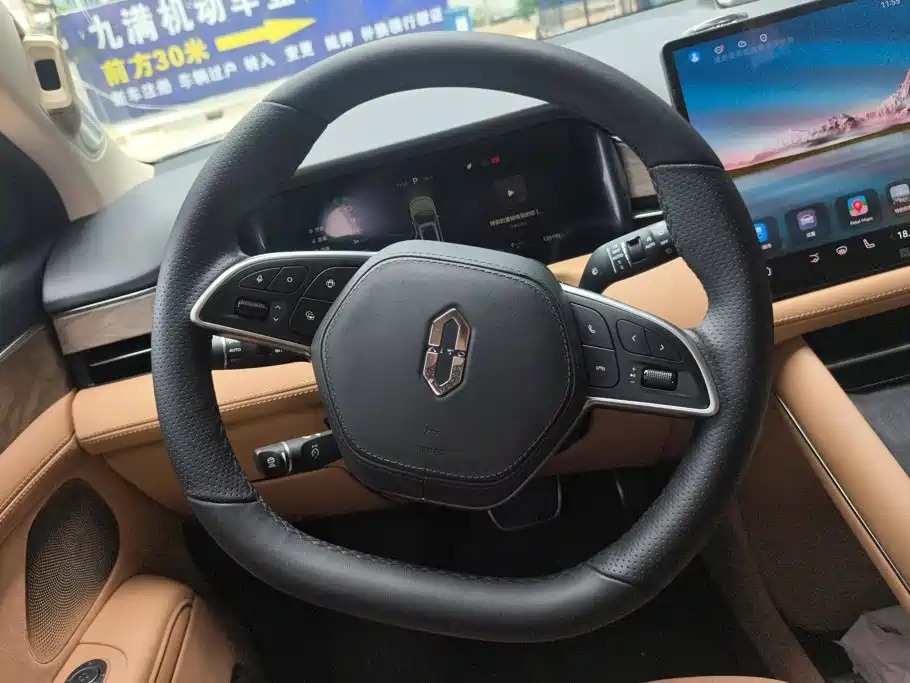 AITO Wenjie AITO M7 — миниатюра 15