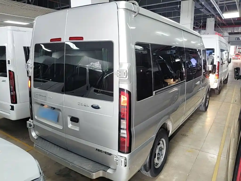 Ford Transit Custom — миниатюра 7