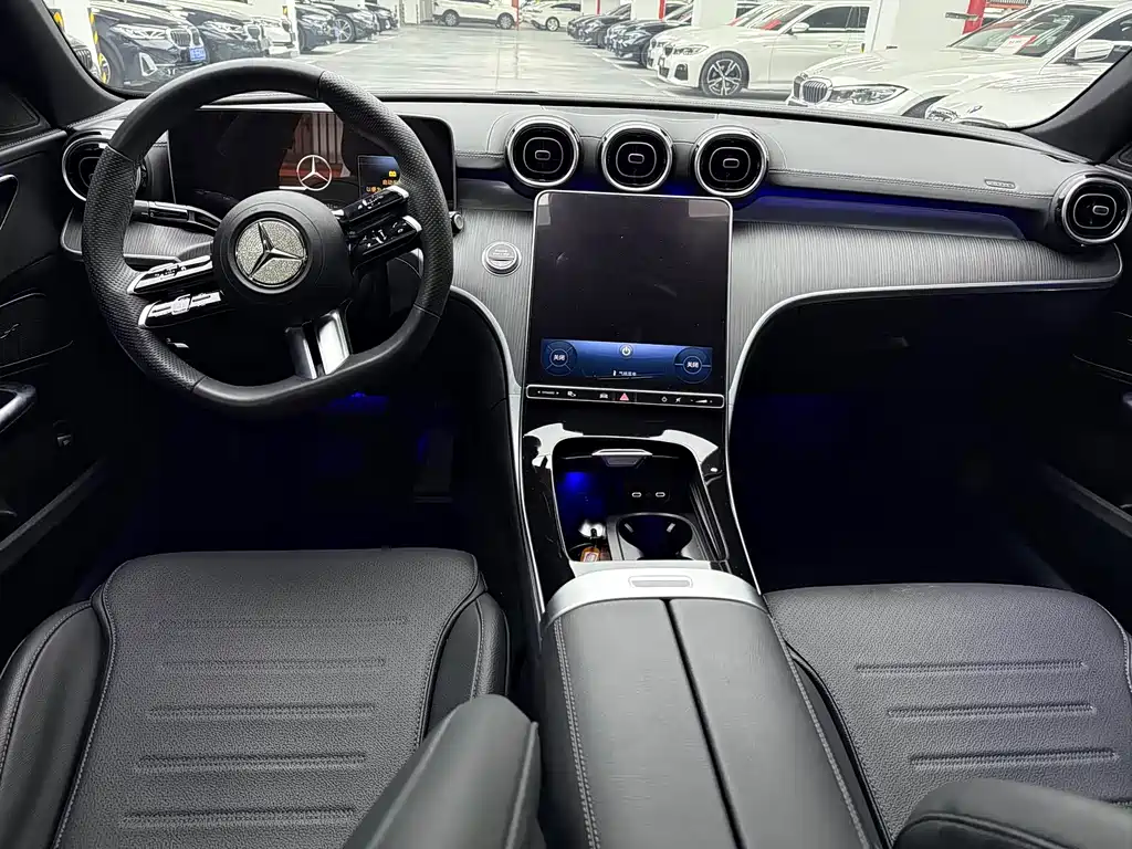 Mercedes-Benz C-Class — миниатюра 11