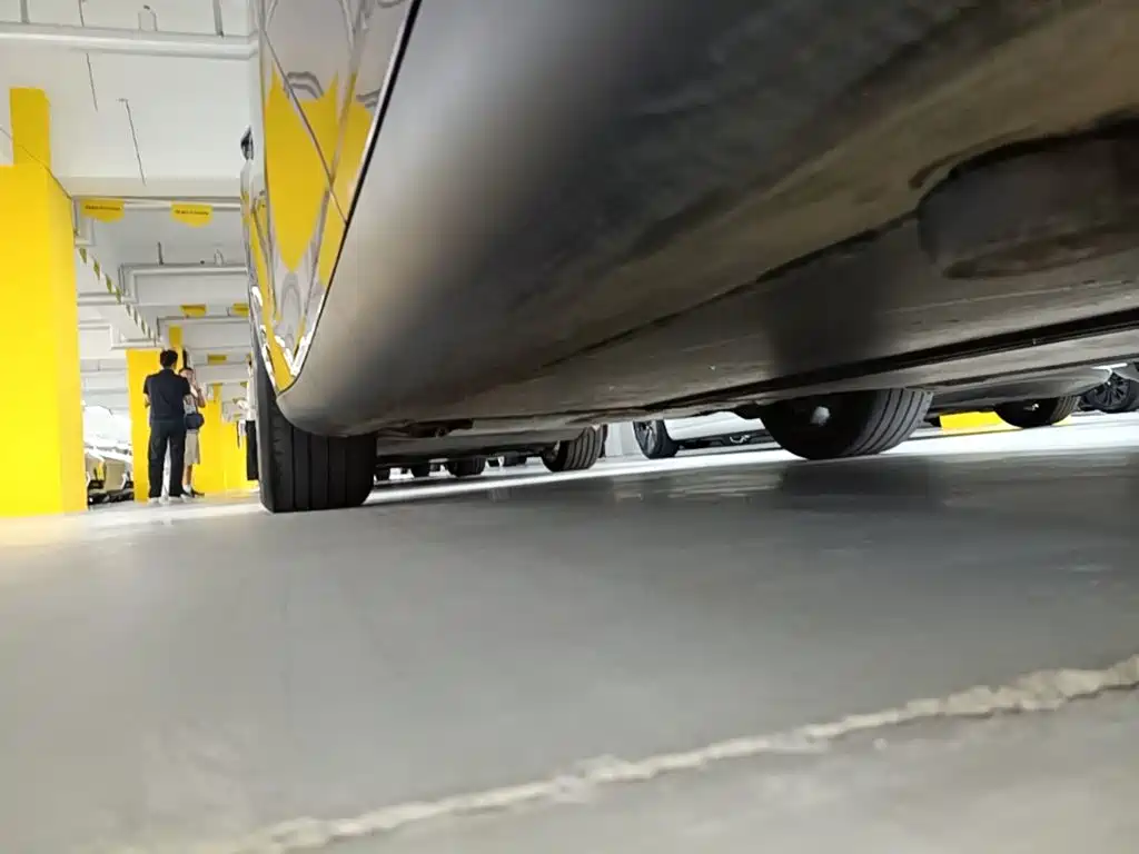 Tesla Model Y — миниатюра 22