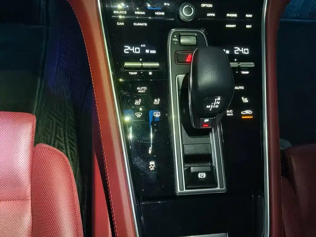 Porsche Panamera — миниатюра 6