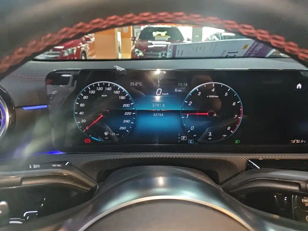 Mercedes-Benz CLA (Import) — миниатюра 12