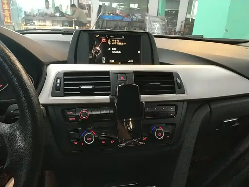 BMW 3 Series — миниатюра 13