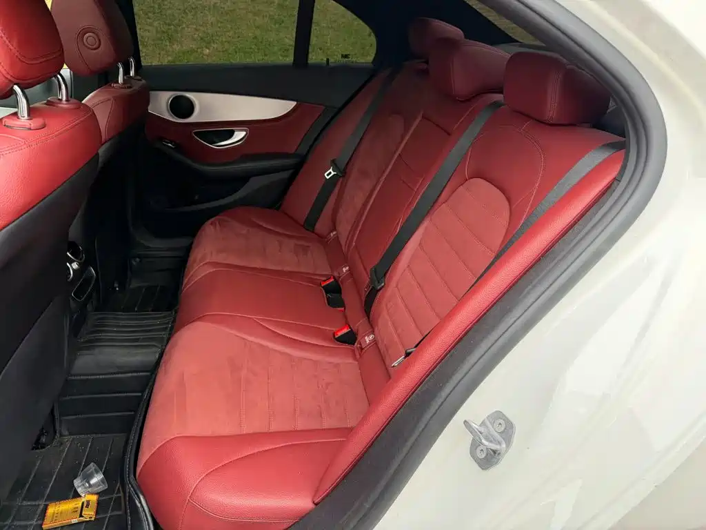 Mercedes-Benz C-Class — миниатюра 12