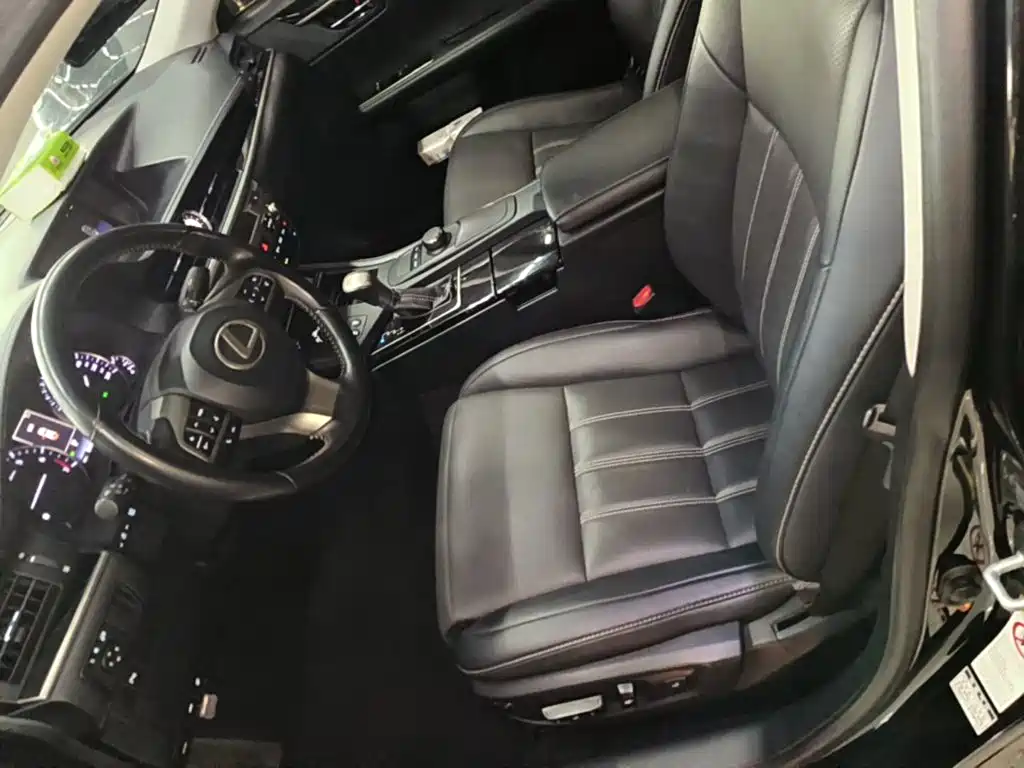 Lexus ES — миниатюра 15